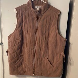 Hasting & Smith Women’s Quilted Vest in Brown w/ side buckles and pockets 2X
